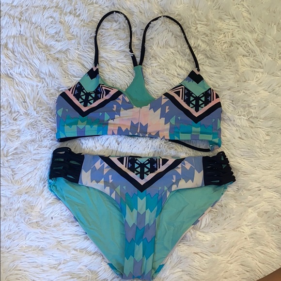 Bathing suit set - Picture 1 of 1
